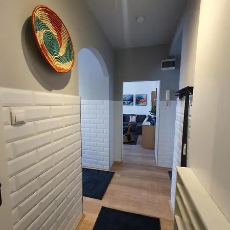 Guru 2 Apartment