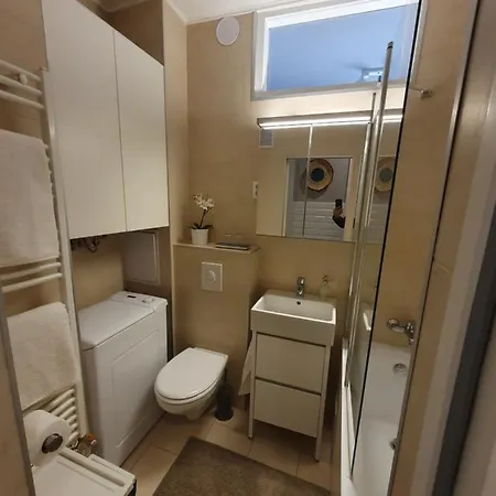 Guru 2 Apartment